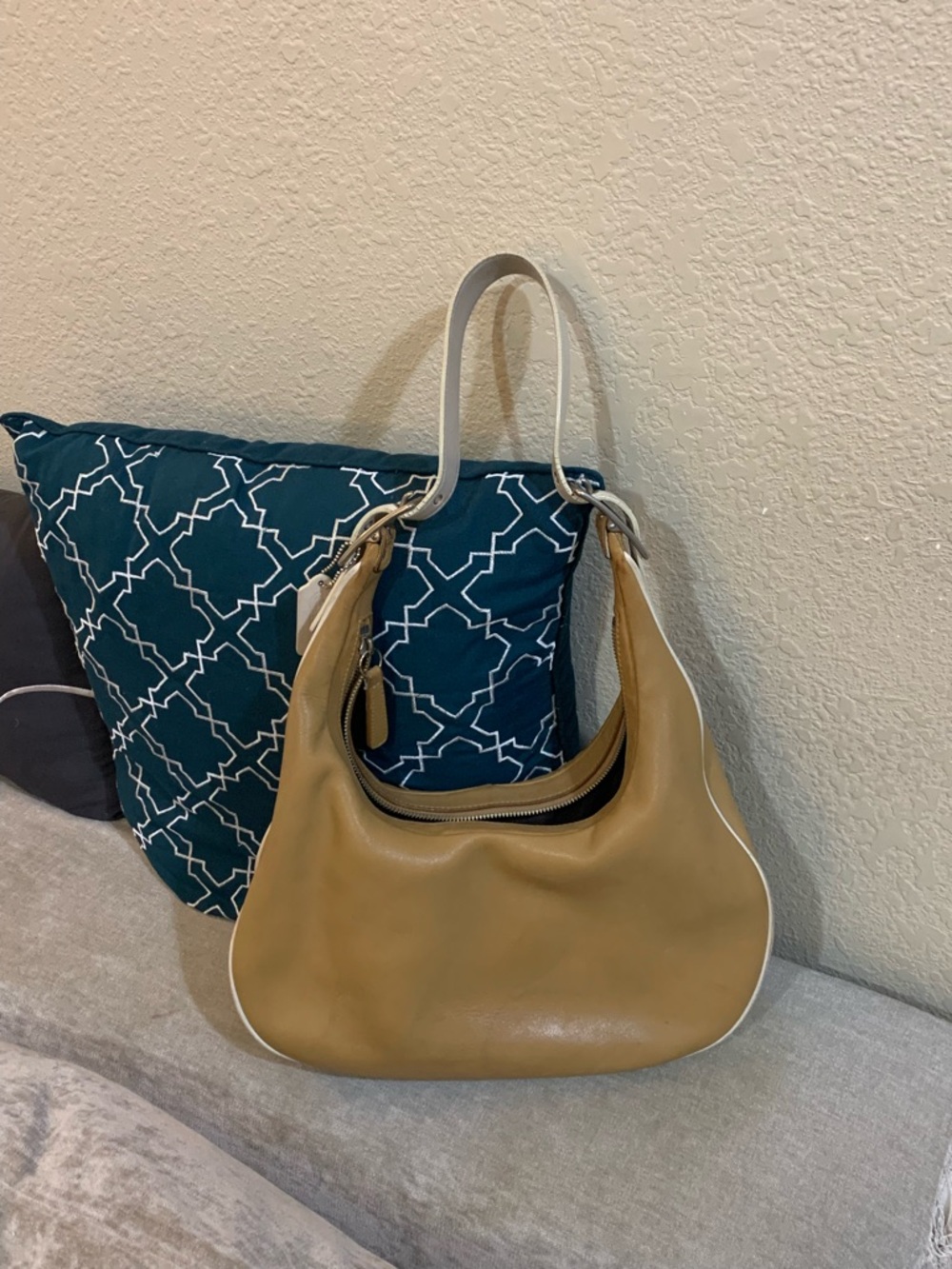 Vintage Coach Purse - Picture 2 of 12